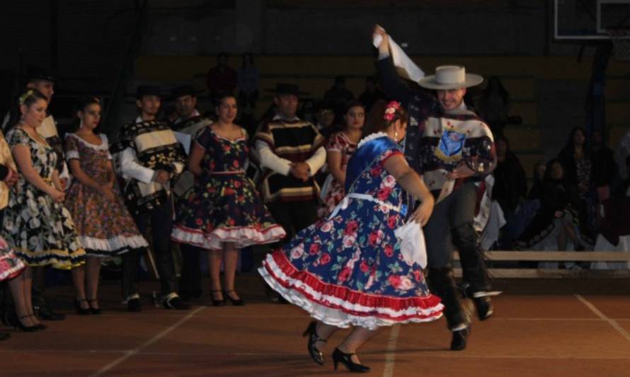 Bailarines de Ancud representarán a la región en Nacional de Cueca de Arica