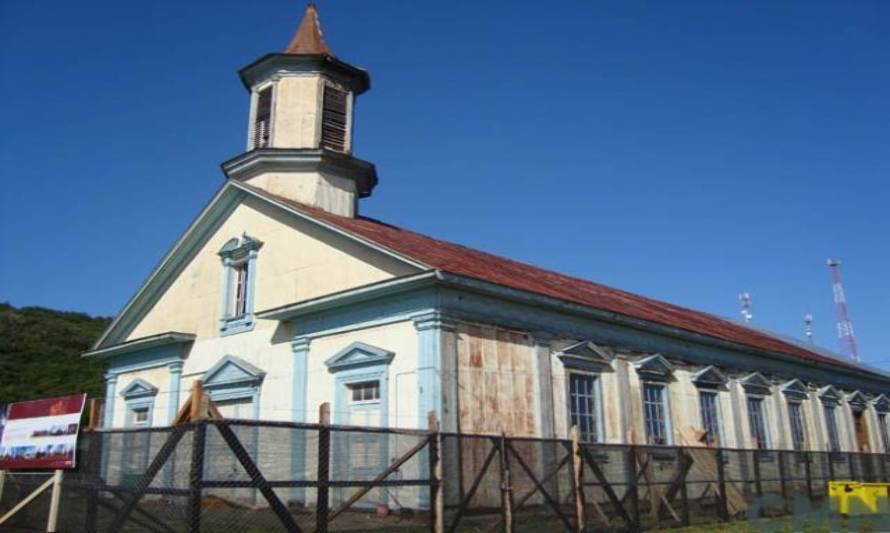 Intentan avanzar en restauración de Iglesia de Carelmapu