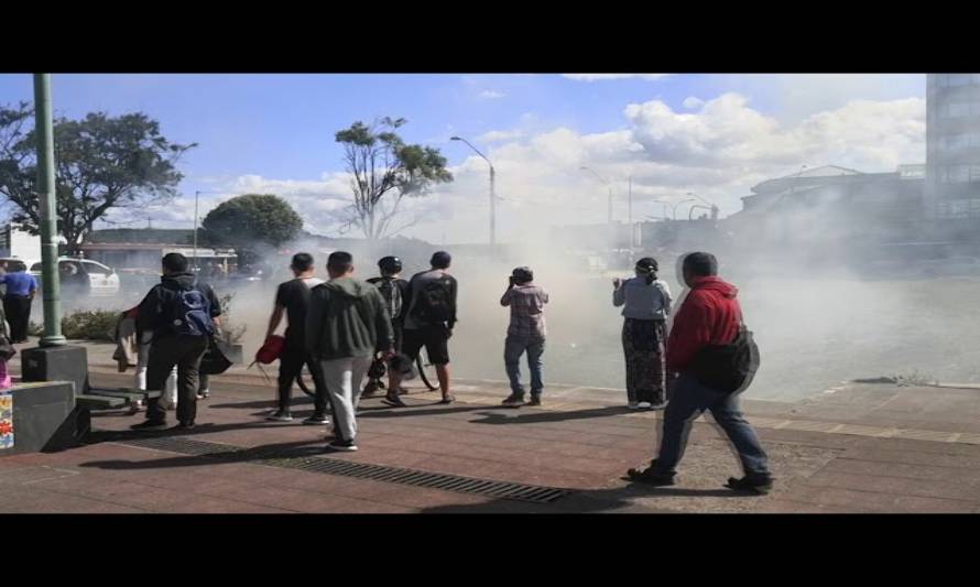 Expectación causó incendio de matorrales en pleno centro de Puerto Montt