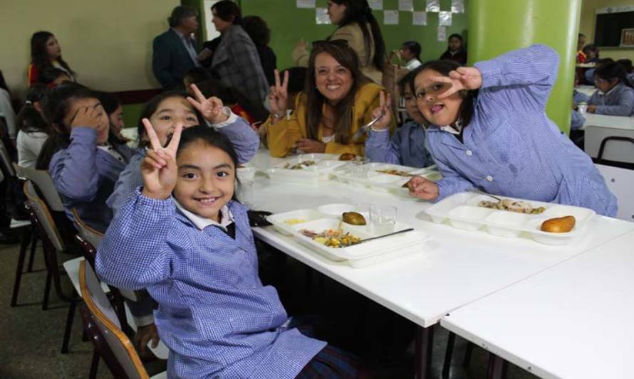 En la Región de Los Lagos: 110 mil estudiantes reciben Alimentación Escolar JUNAEB