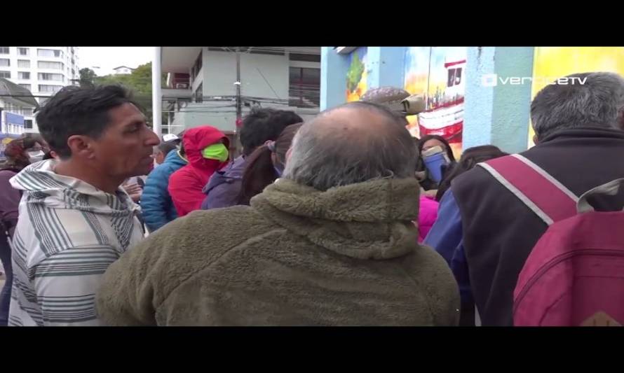 Cientos de Puertomontinos hicieron fila para pagar sus permisos de circulación