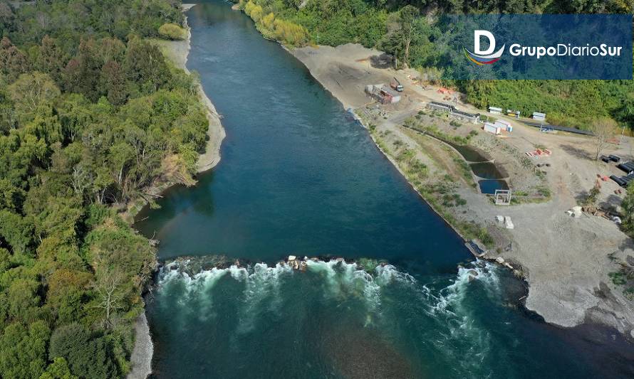 Dowling apunta a Aquafarms como responsable de la modificación del cauce del Rahue