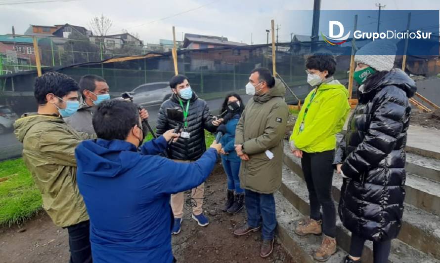 Castro: Obra de confianza recuperará espacio verde para plaza comunitaria