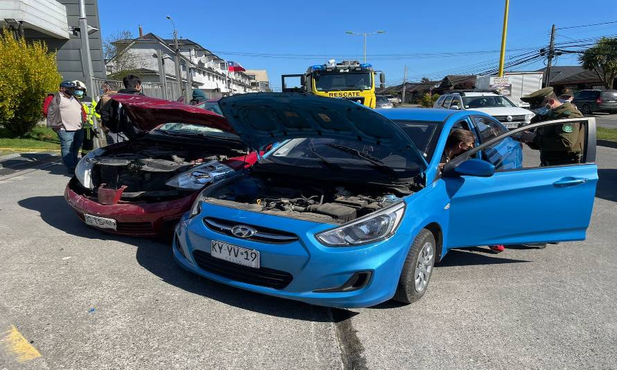 Dos lesionados dejó colisión en calle Sargento Silva de Puerto Montt