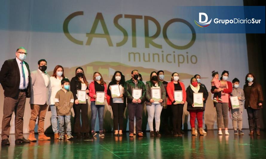 Castro: 60 personas se capacitan en primeros auxilios y marketing digital