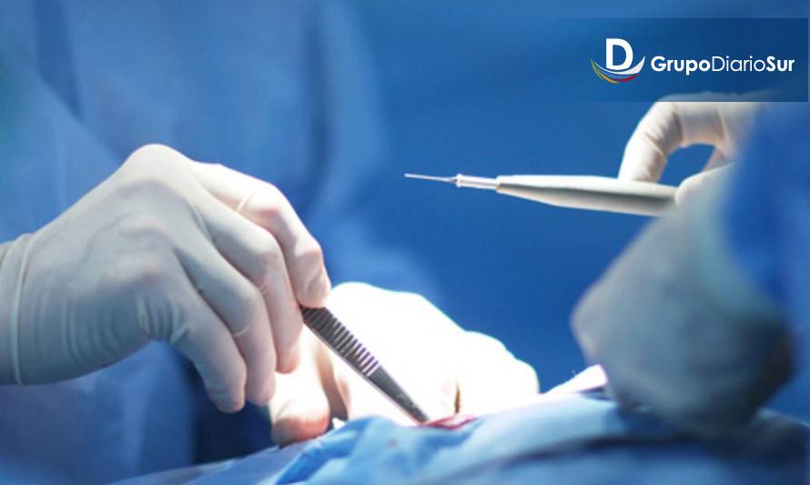 Cinco pacientes fueron intervenidos por especialistas de urología en el Hospital de Quellón 