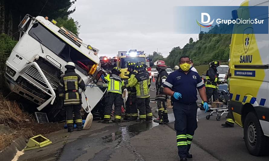 Osorno: Colisión de camiones deja un lesionado en Ruta 5 Sur 