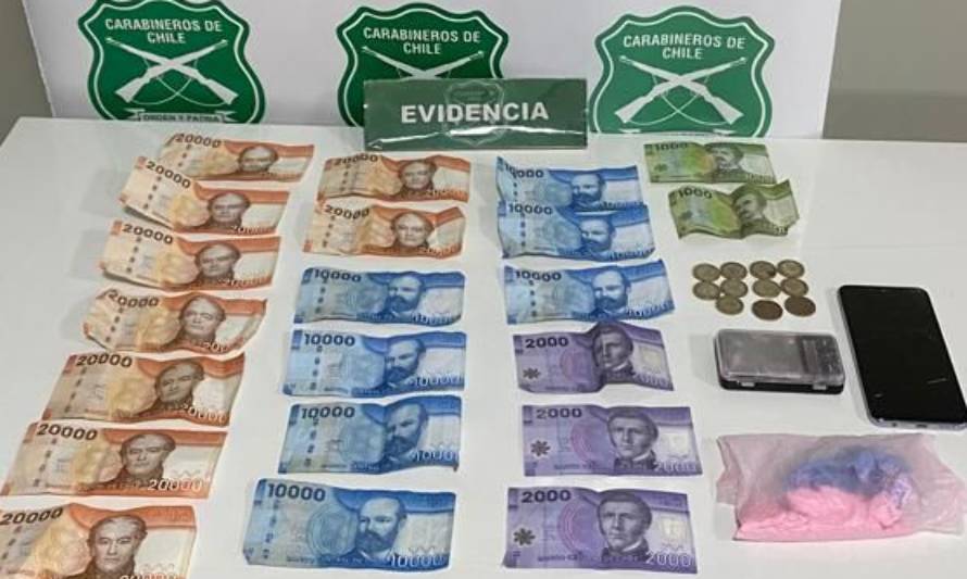 Carabineros detuvo a tres sujetos que traficaban tusy