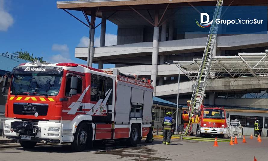 Bomberos realizó simulacro de emergencia en el Hospital de Osorno