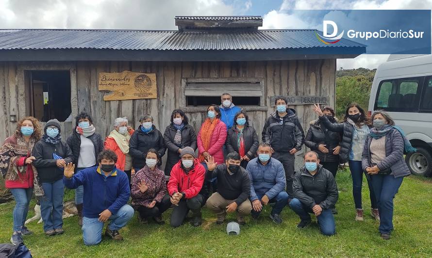 Usuarios de Indap Coquimbo visitaron Chiloé para conocer modelos de turismo rural