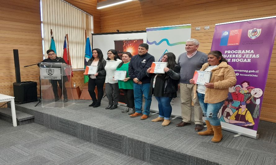 Mujeres de Llanquihue se certificaron en gasfitería domiciliaria