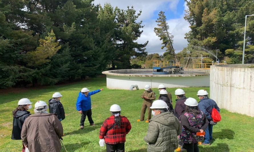 Dirigentes vecinales de Puerto Montt conocieron el proceso de saneamiento de aguas servidas 