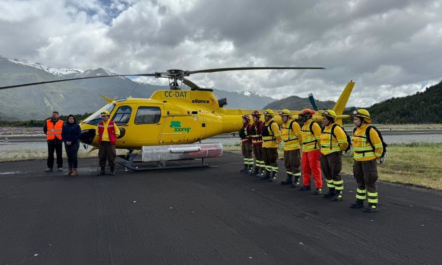 Refuerzan la lucha contra incendios forestales: Helicóptero permanente de CONAF en la provincia de Palena