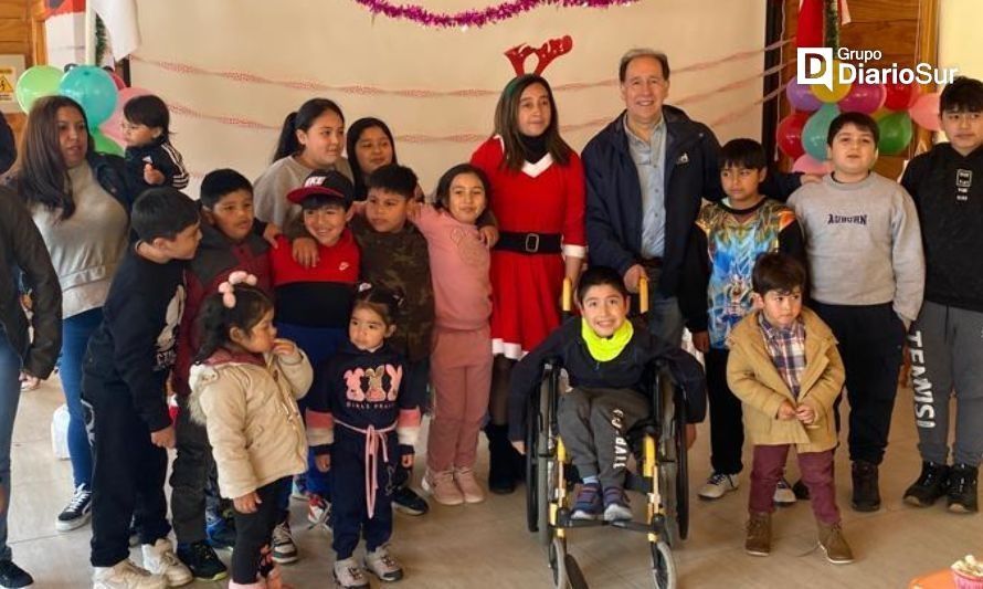 Emporcha celebró la Navidad junto a los hijos e hijas de estibadores ayseninos