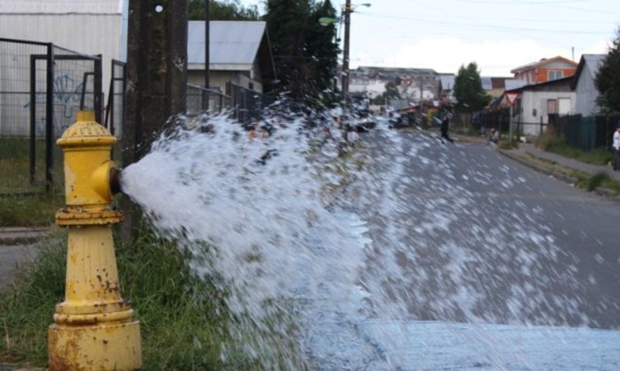 Suralis llama a denunciar el robo de agua potable y descargas ilegales en el alcantarillado 