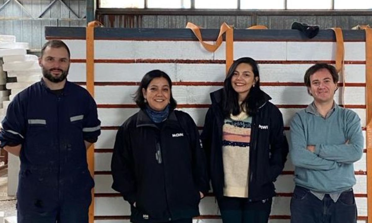 Mowi Chile y Aysén Recircular se unen para reutilizar materiales de la industria salmonera en la construcción sustentable