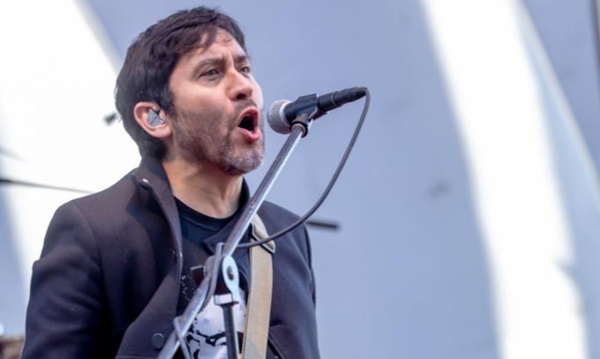 Claudio Narea en Pto.Varas: un viaje musical al pasado de “Los Prisioneros”