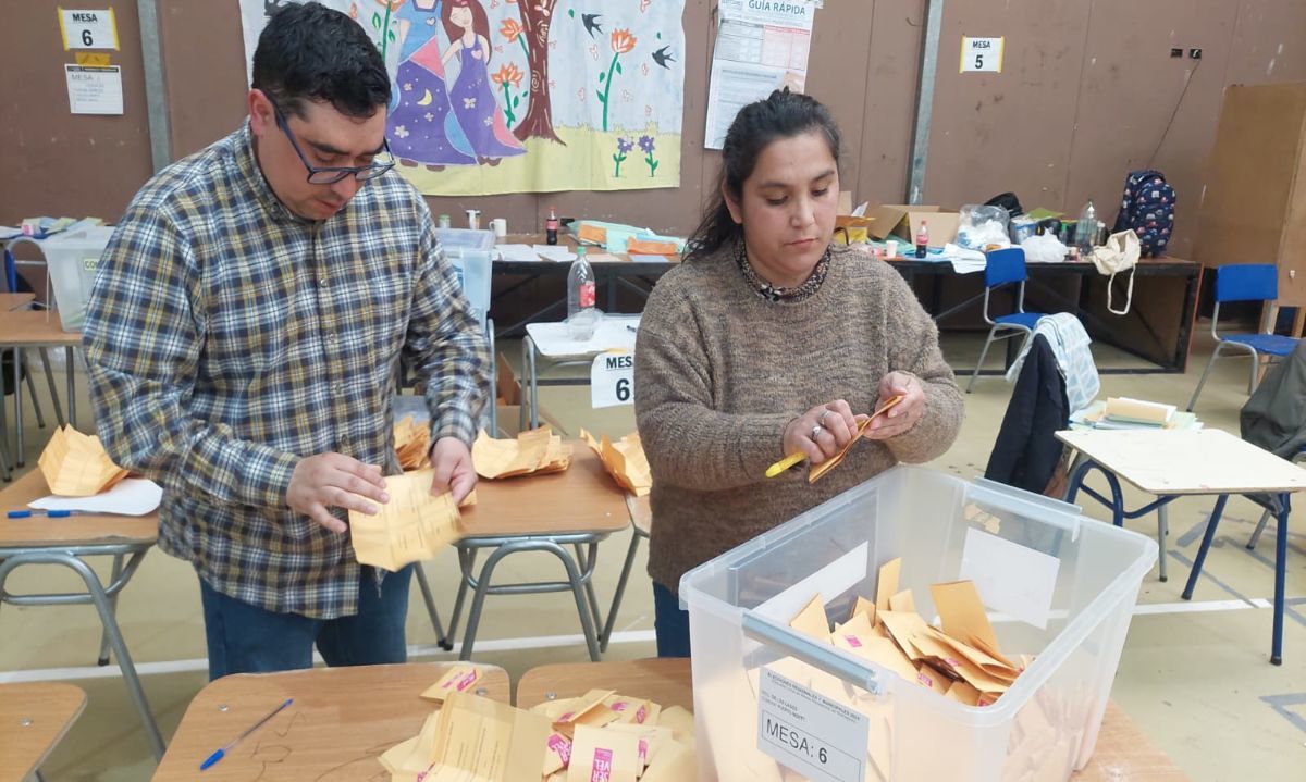 Comienza el conteo de votos en Los Lagos