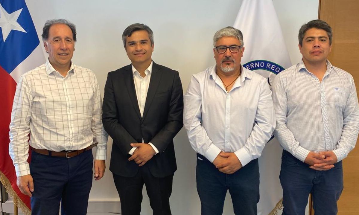Directivos de Emporcha se reúnen con gobernador regional: Consejo Ciudad Puerto y proyectos de desarrollo fueron los focos