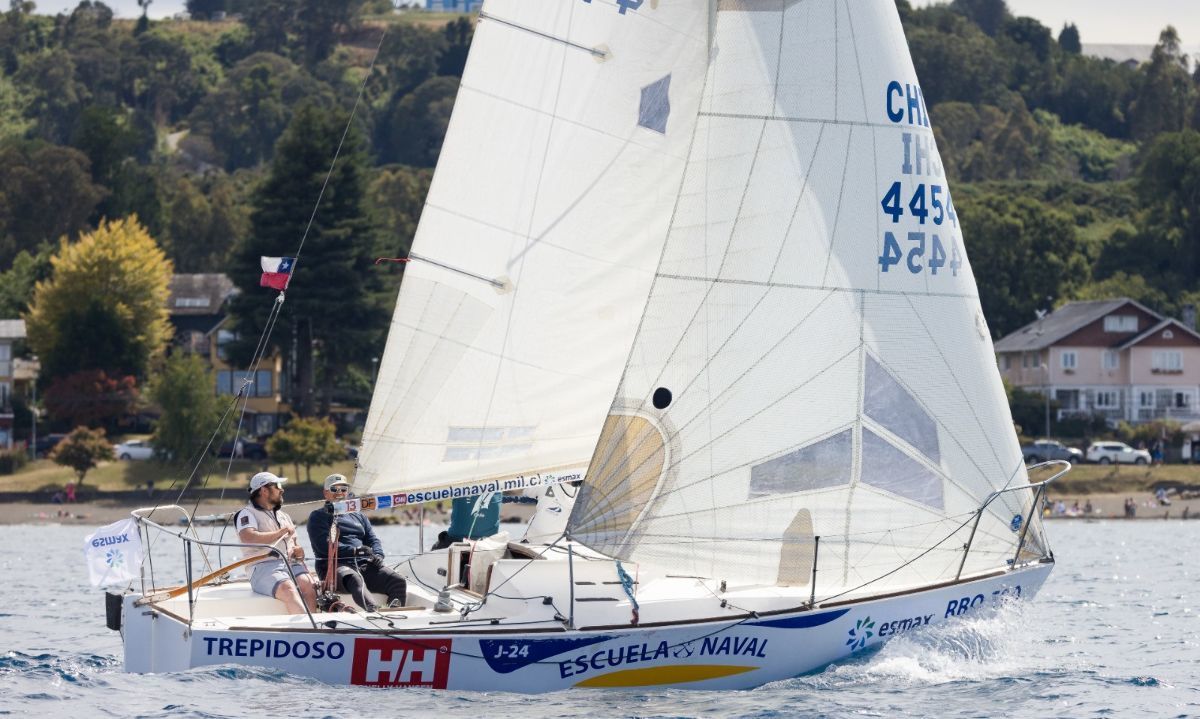 Viento tardío marca jornada en la Semana de la Vela Esmax Lago Llanquihue