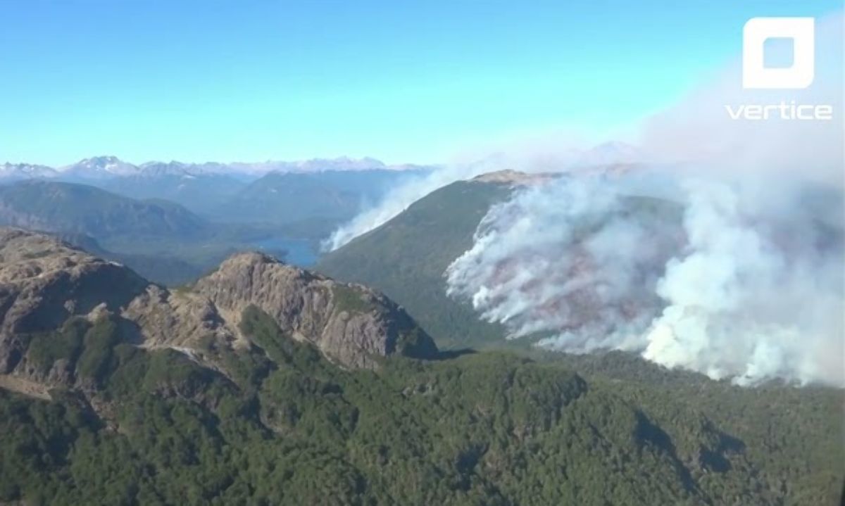Controlan incendio forestal en la frontera con Argentina tras una semana de combate