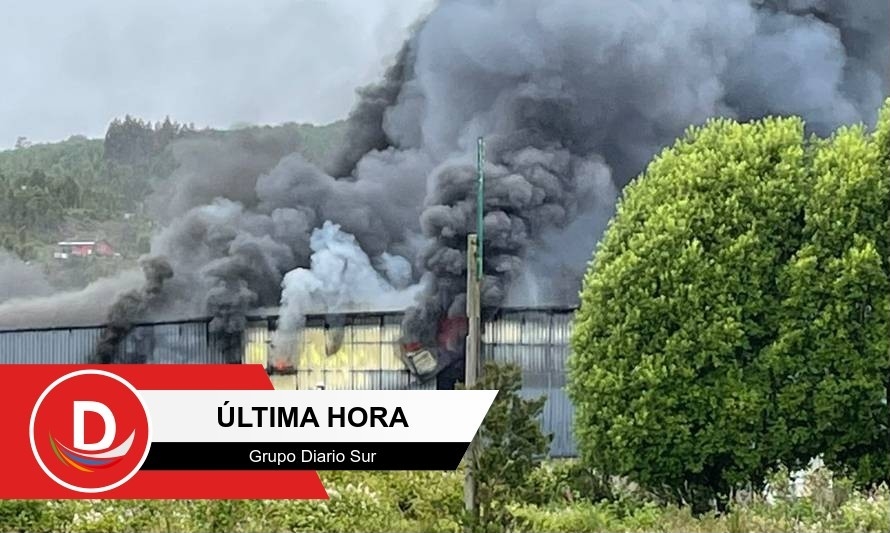 Arde  piscicultura en sector Chaicas  - Carretera Austral 