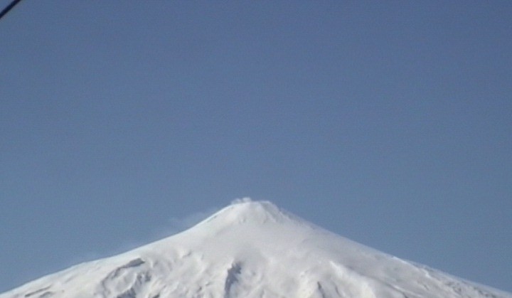 Onemi mantiene Alerta Preventiva en Panguipulli por actividad del Volcán Villarrica